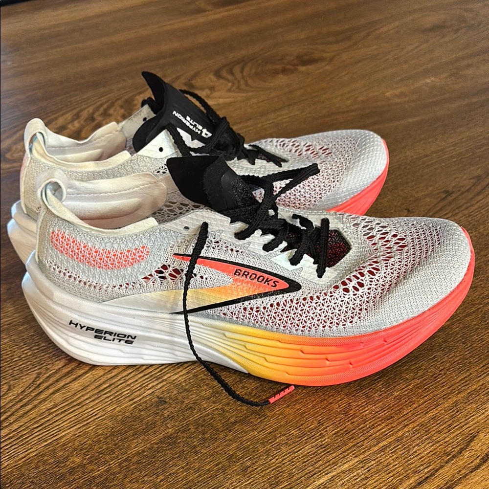 Brooks Hyperion Running Shoes - White and Pink